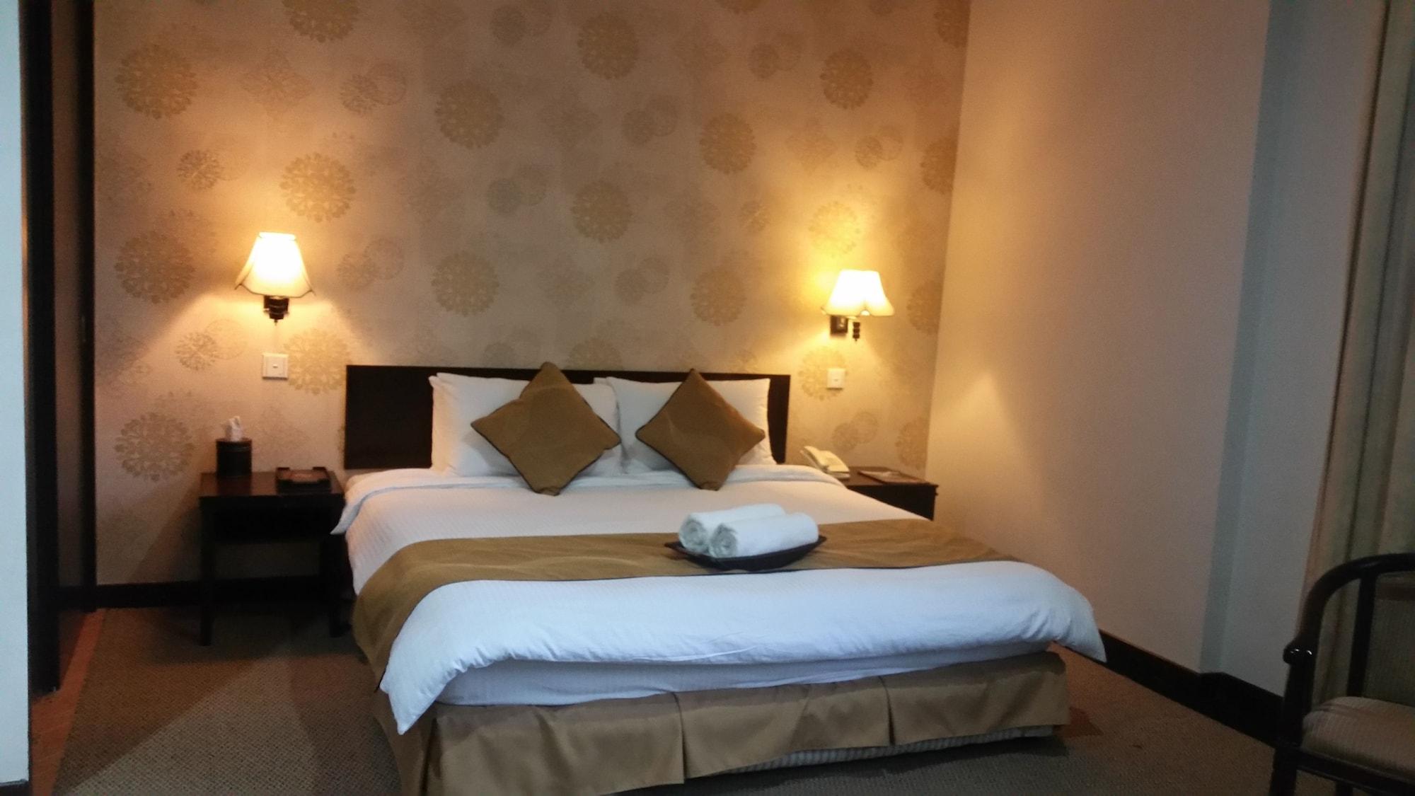 Carlton Hotel שאה אלאם מראה חיצוני תמונה