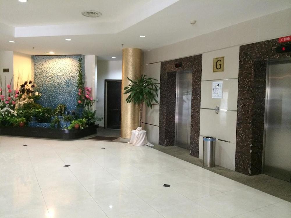 Carlton Hotel שאה אלאם מראה חיצוני תמונה