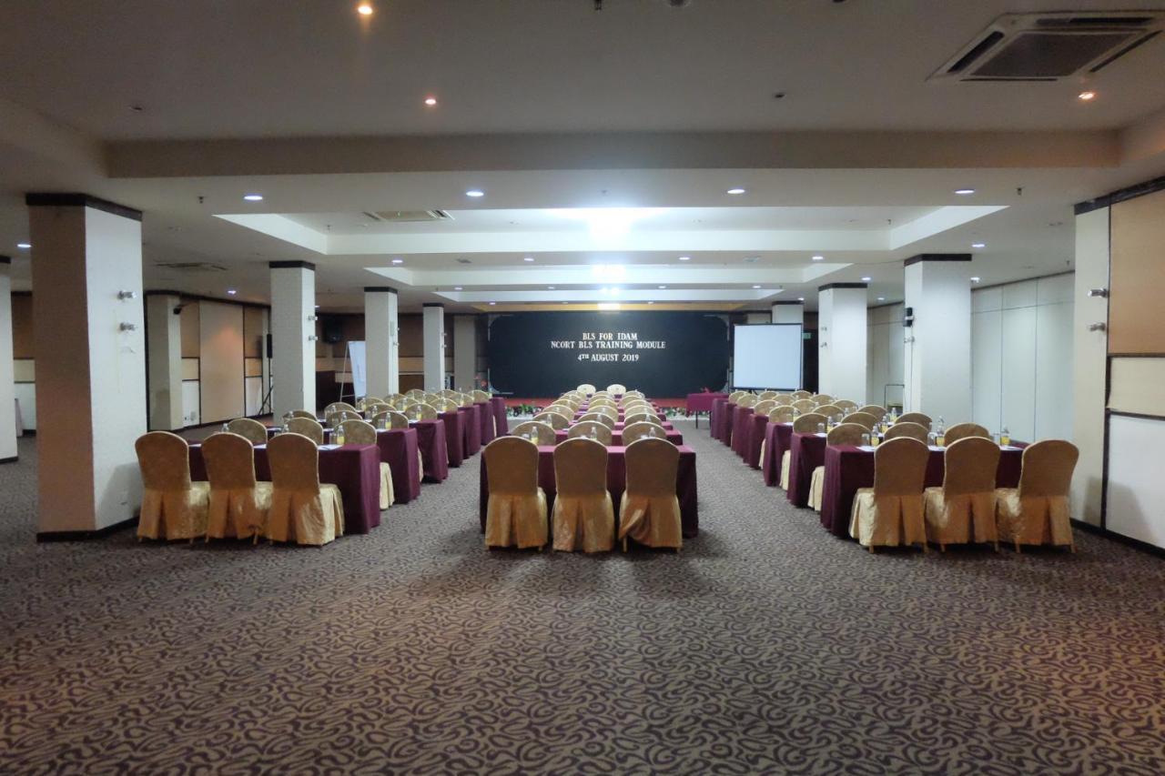 Carlton Hotel שאה אלאם מראה חיצוני תמונה