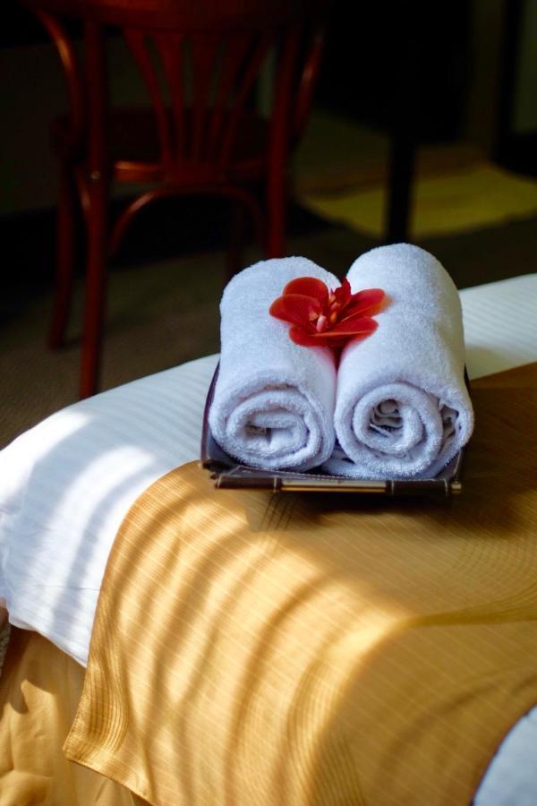 Carlton Hotel שאה אלאם מראה חיצוני תמונה