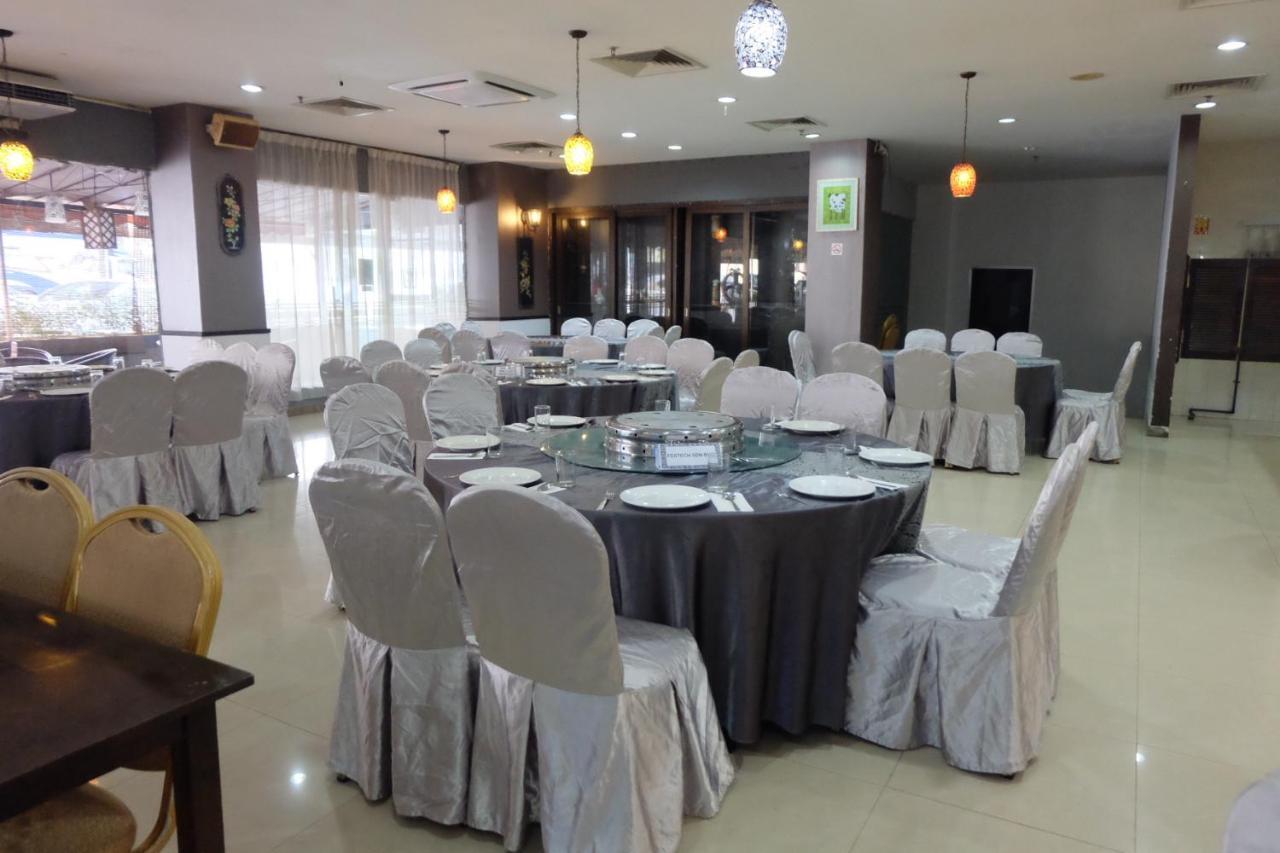 Carlton Hotel שאה אלאם מראה חיצוני תמונה
