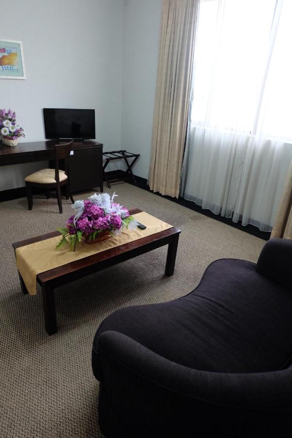 Carlton Hotel שאה אלאם מראה חיצוני תמונה