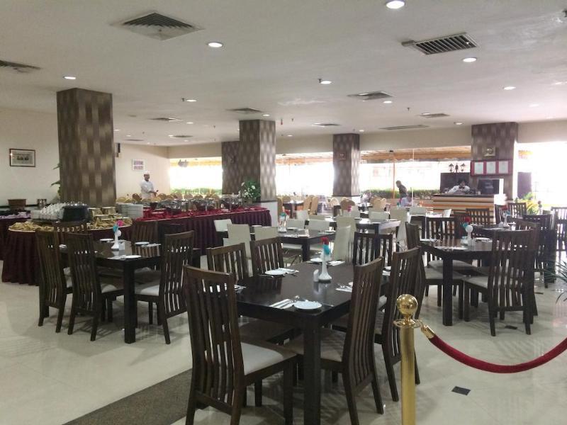 Carlton Hotel שאה אלאם מראה חיצוני תמונה